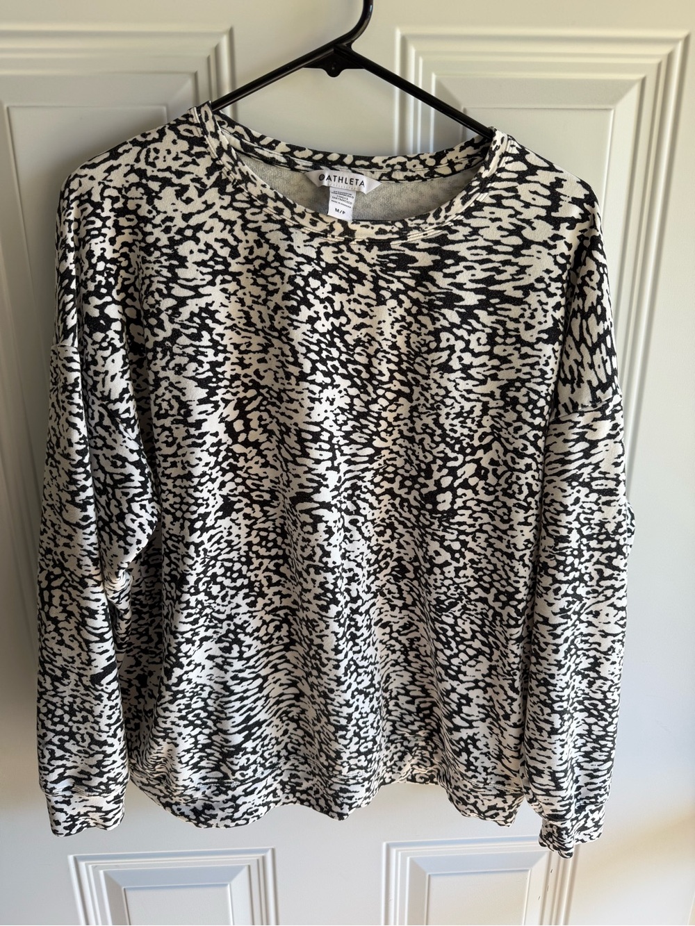 Athleta Black & White Abstract Print Long Sleeve Tee